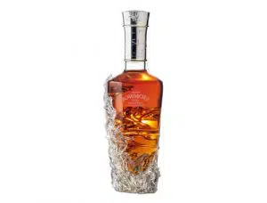 Bowmore subastado por 100,000 Libras
