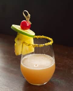 5 cócteles de alta demanda que deberías probar 6 marypickford-5 cocteles