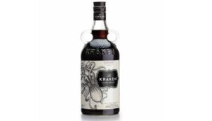 The Kraken: de los más cotizados después de 24 meses en barrica 4 ron de color negro
