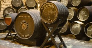 Fundador Triple Madera actualiza su imagen con empaque de lujo 4 Bodegas de Fundador