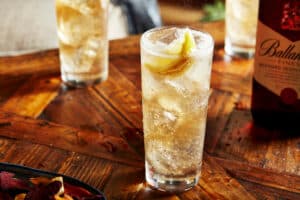 Whisky Escocés: 3 cócteles para su Día Internacional 5 FINEST & GINGER