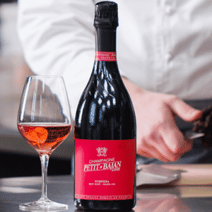 5 vinos especiales para celebrar en este San Valentín 4 Petit et Bajan Nymphea NV.