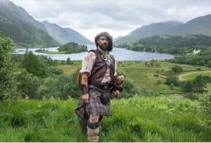 Los Highlanders evitaban a los recaudadores de impuestos transportando whisky por las montañas Los Highlanders evitaban a los recaudadores de impuestos transportando whisky por las montañas