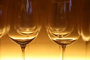 Cómo servir el vino: ¿un aliado o un enemigo? 5 Servir el vino en copa