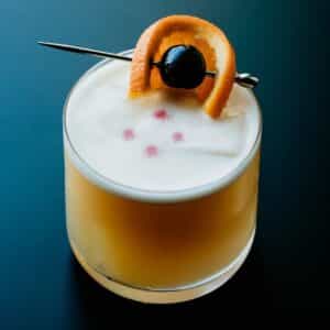¿Cómo potenciar el sabor del whisky con los insumos de casa? 5 Whisky Sour